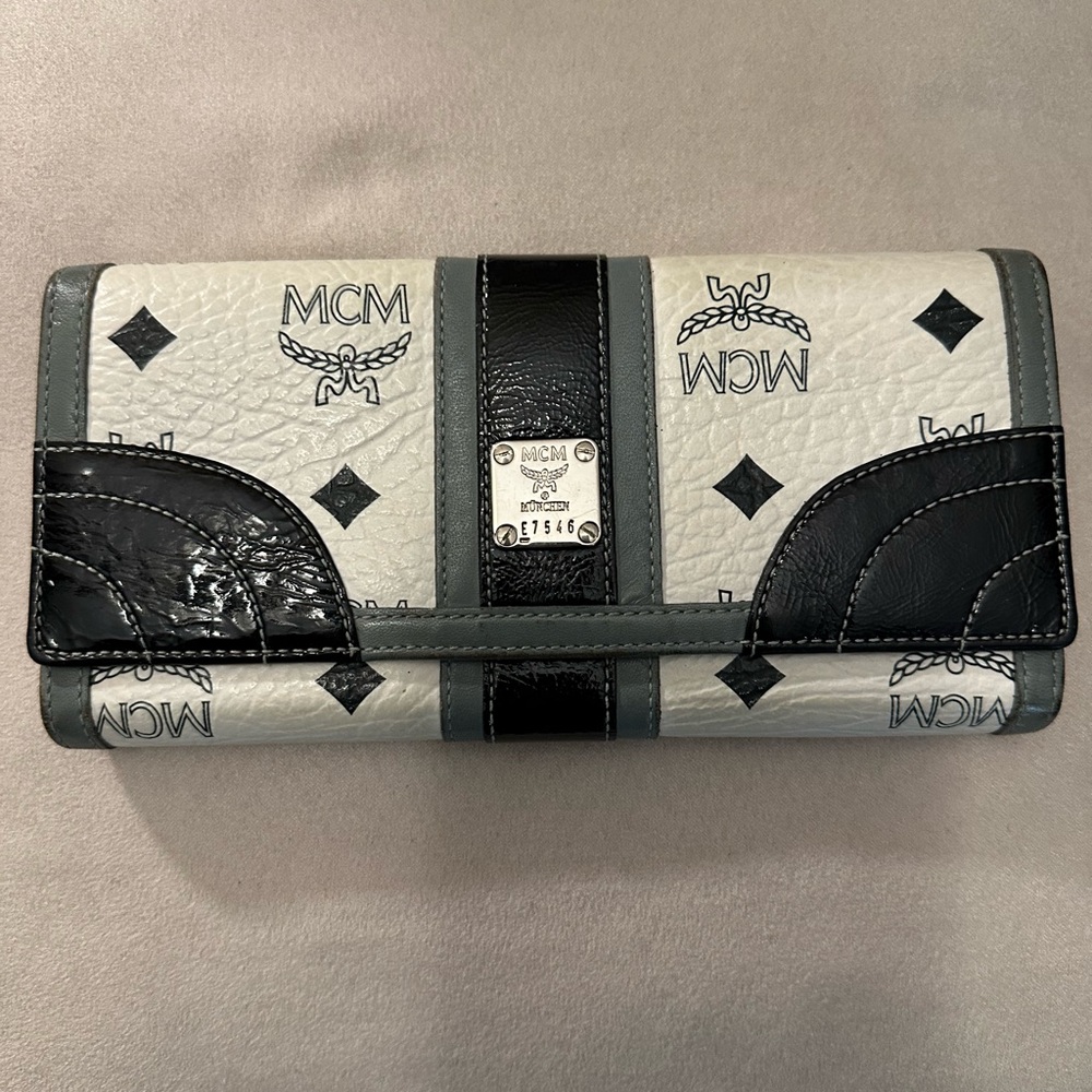 MCM Monochrome Women's Wallet